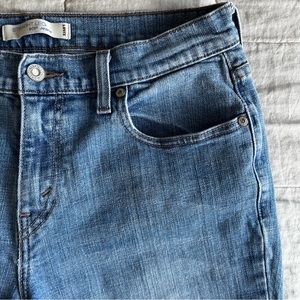 Levi’s 505 straight leg jeans • size 10